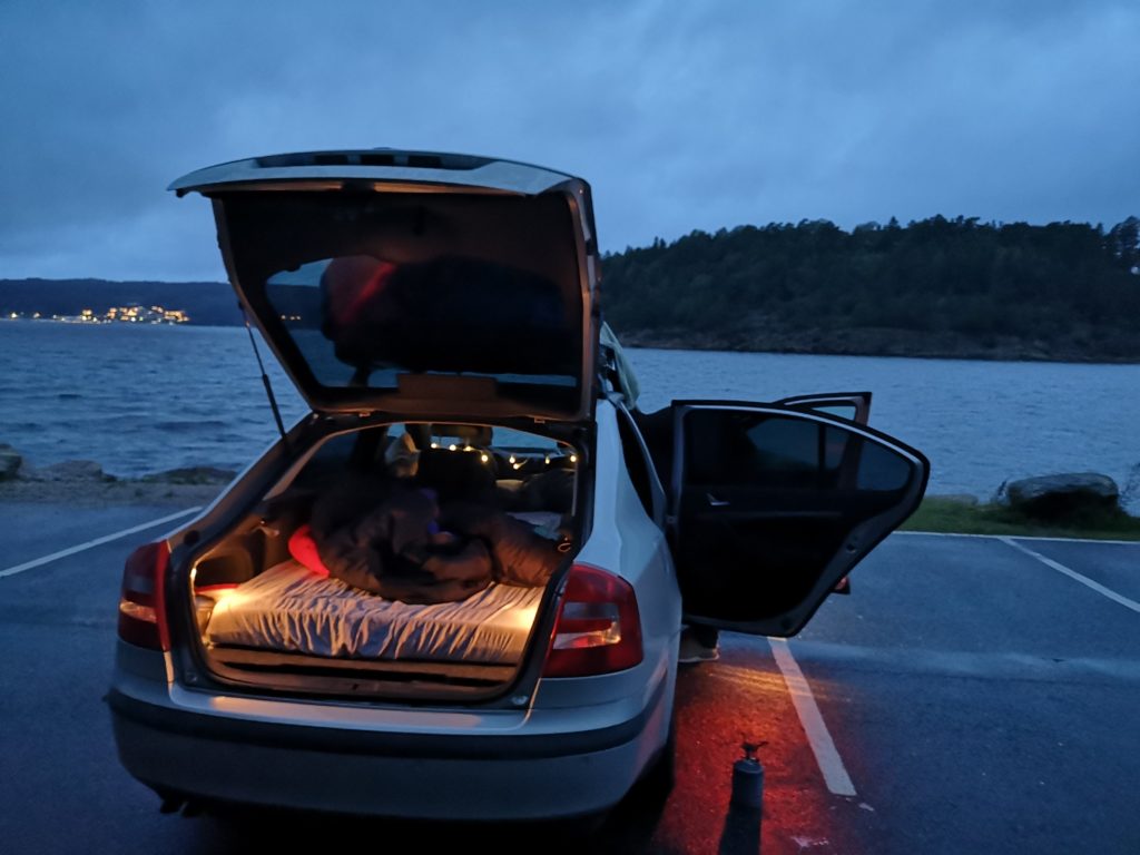 Unser Mikrocamper Mit diesem unschlagbar coolen Mikrocamper wollten wir Norwegen unsicher machen