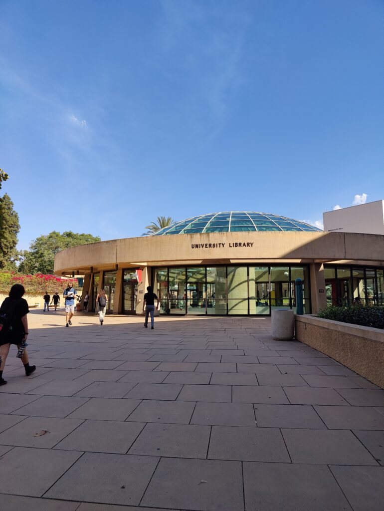 SDSU Bibliothek (die ist übrigens zum Teil unterirdisch, total verrückt)