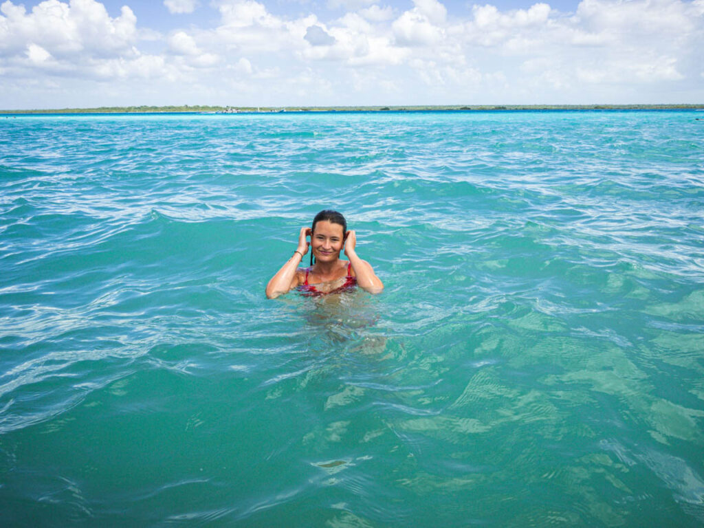 Jess in der Laguna Bacalar