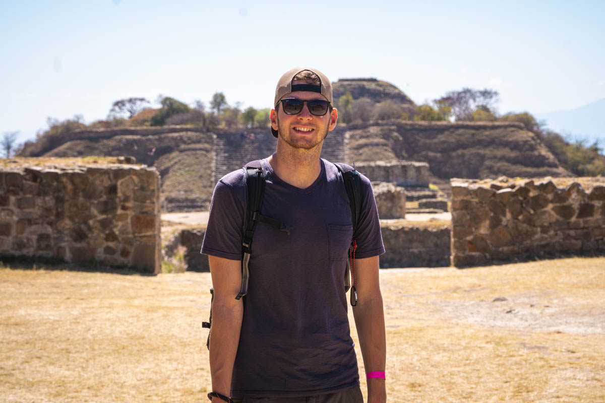 Tobi in Monte Albán