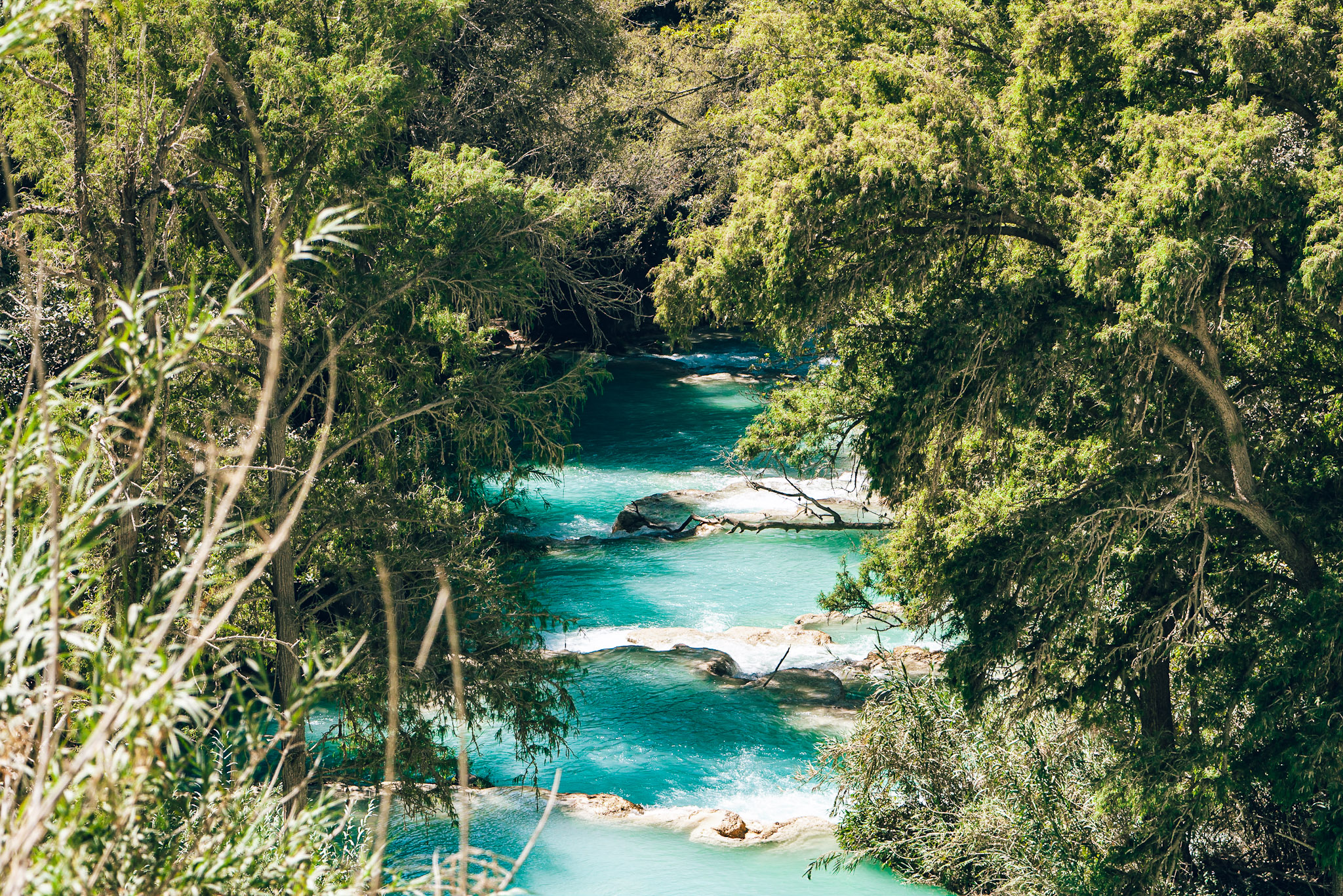Türkisblaues Wasser am El Chiflon