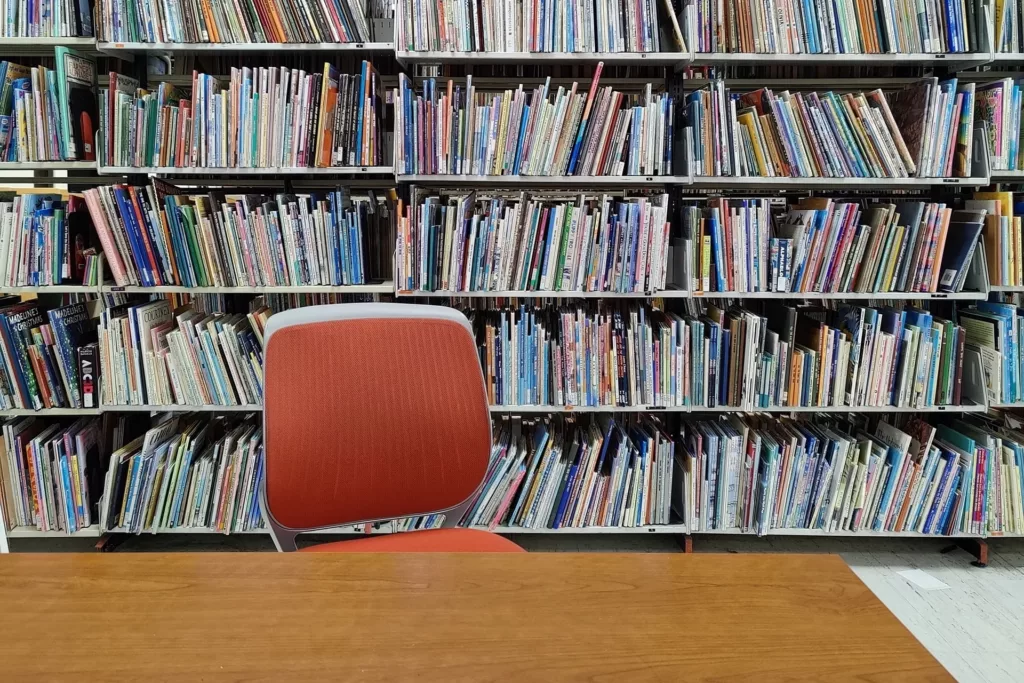Für Kurse und Literatur können zusätzliche Kosten auftreten