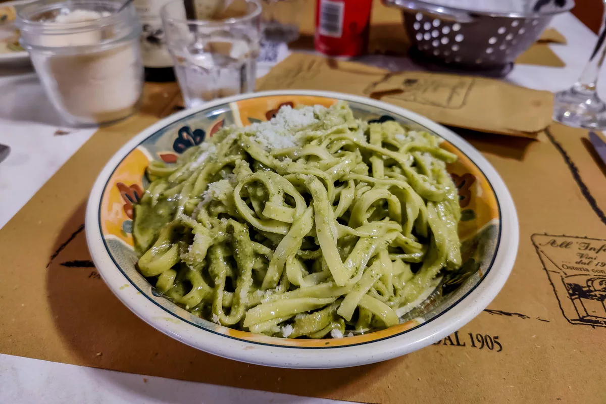 Nudeln mit Pesto