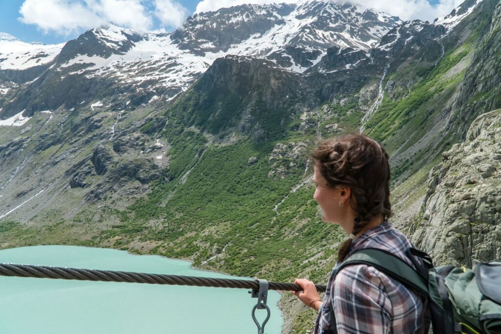 Auf der Triftbrücke stehen: Wackelige Angelegenheit.