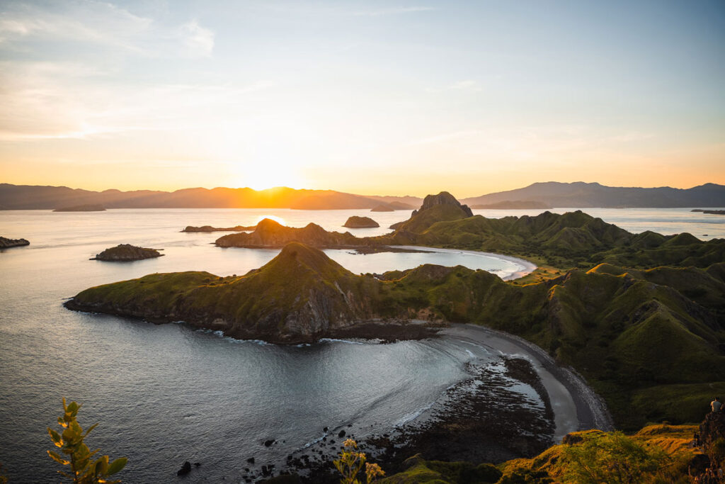 Sonnenuntergang vom Aussichtspunkt auf Padar Island