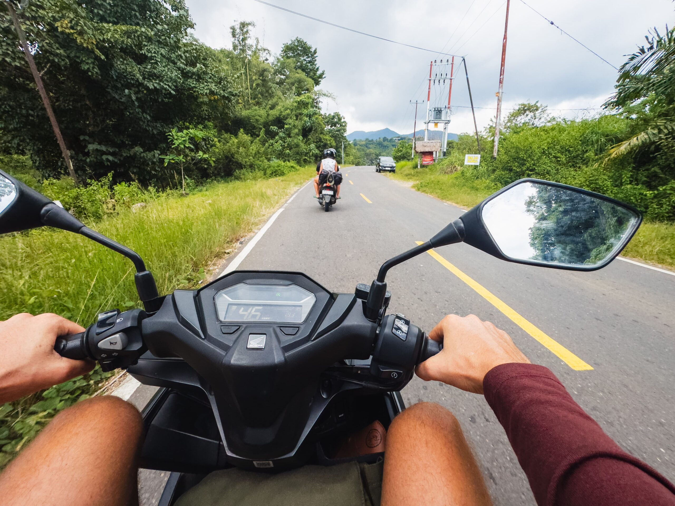 Mit dem Scooter in Flores Indonesien