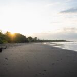 Strand am Sonnenaufgang